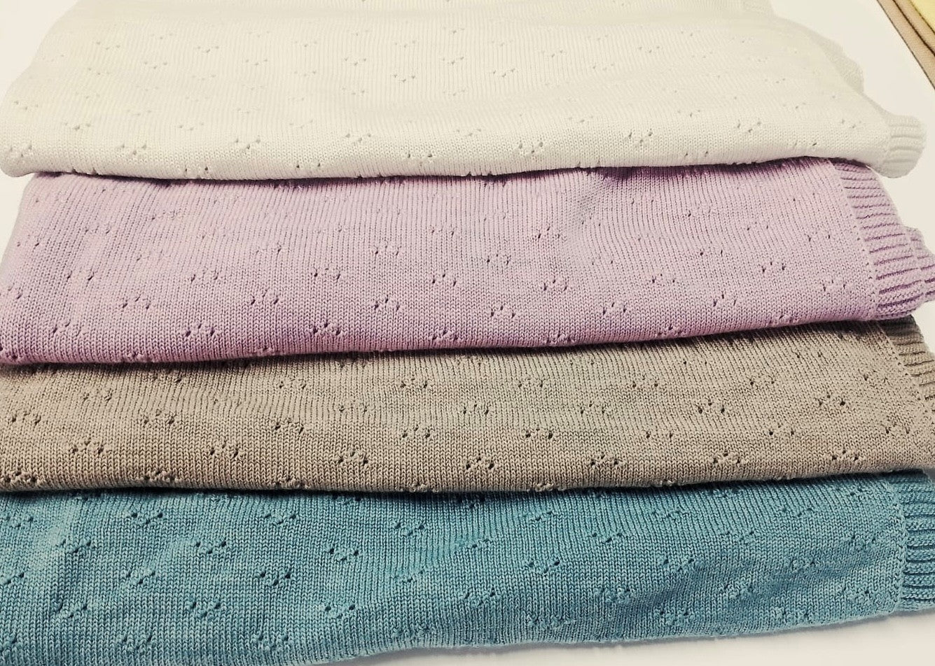 Merino wollen omslagdeken baby: waarom dit een must-have is voor jouw baby