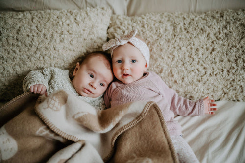 Ledikantdeken wol - Eekhoorntjes - Coffee
